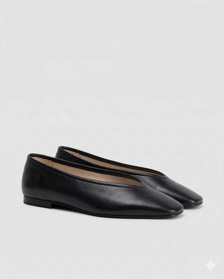 Detalle empeine alto y costura central en zapato plano negro elegante Nellie Dansi 8253C