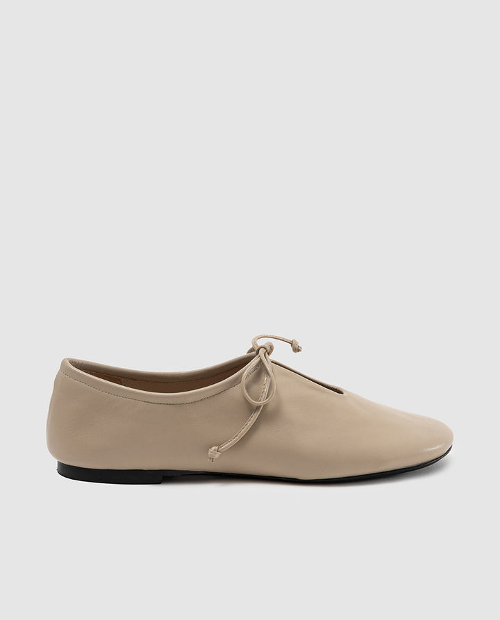 Zapato plano mujer piel mestizo taupe flexible tallas especiales modelo Alba Dansi 8268 2