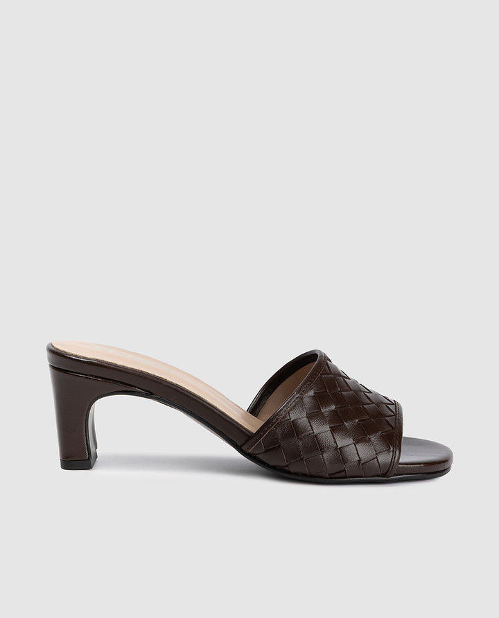 Sandalia mule mujer piel mestizo chocolate tacon bloque pala trenzada modelo Grace Dansi 8432B 1