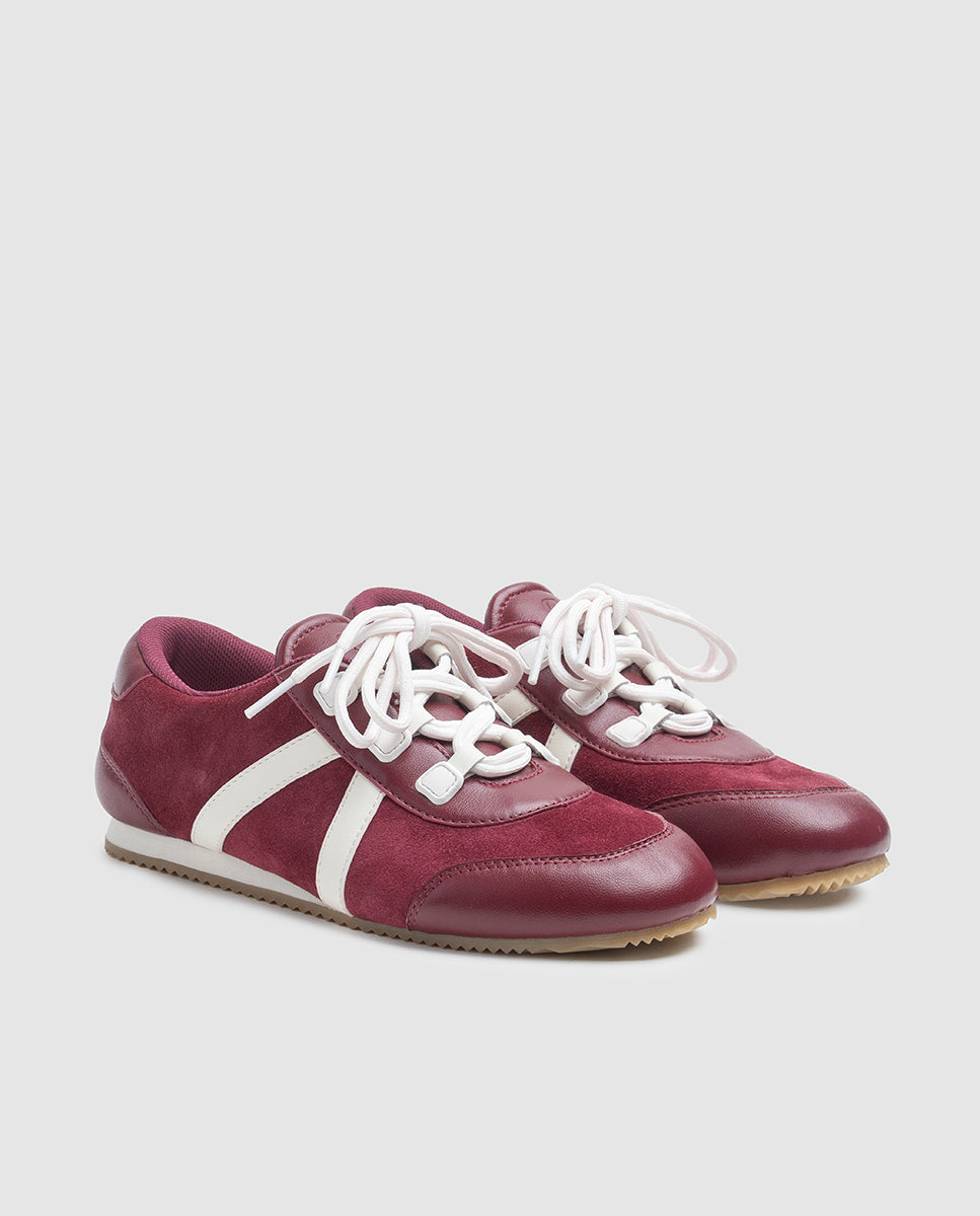 Zapatilla mujer elegante  Detalle texturas piel y serraje en flaterinas color granate Dansi SNEAKER1 2